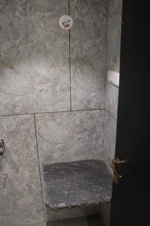  sky heights Bathroom