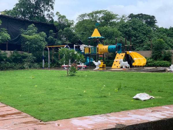  homes Landscaped Gardens