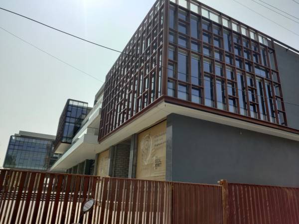  32nd-avenue Elevation