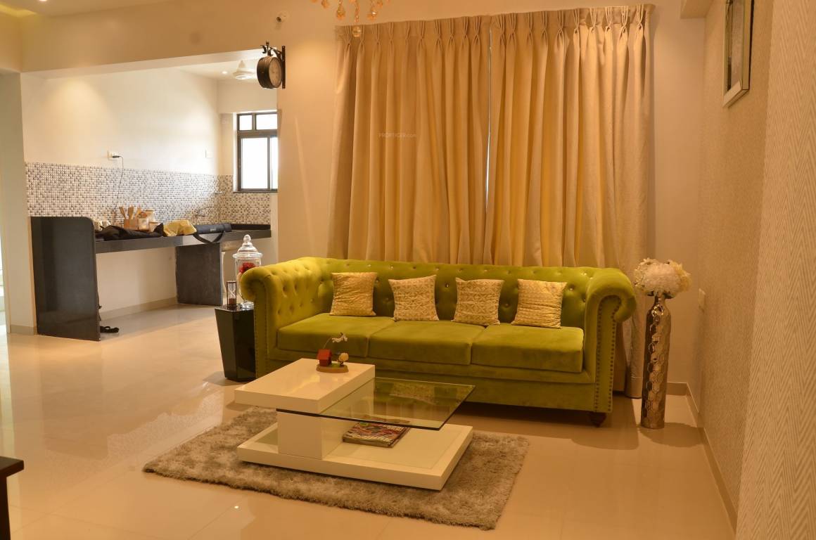  royale phase ii Living Area