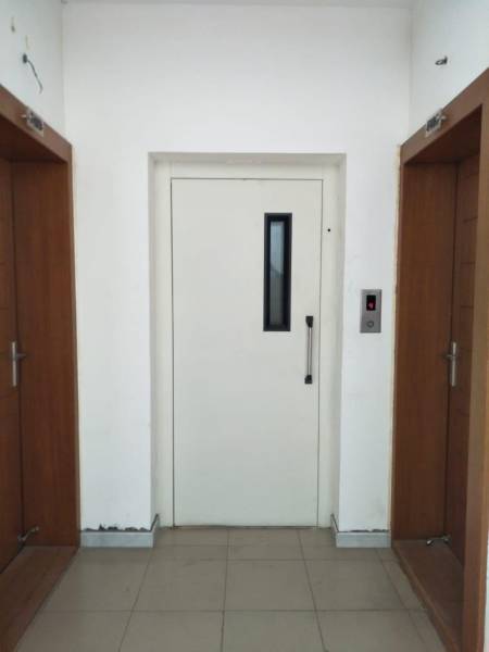 Lift(s) tripti Lift(s)