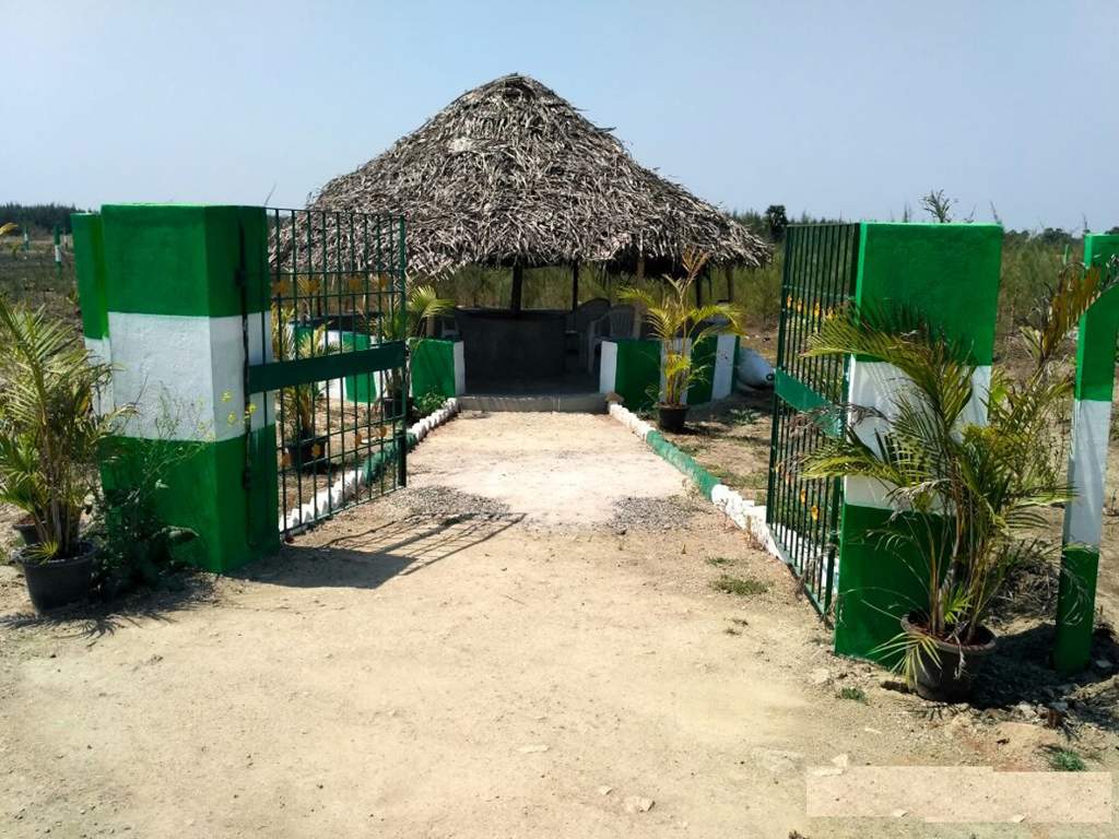 Images for Main Other of Kingmakers Farm Land