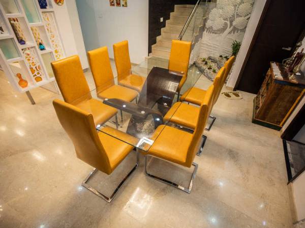  sunridge Living Area