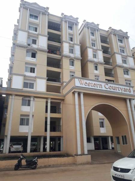  court Gated Community