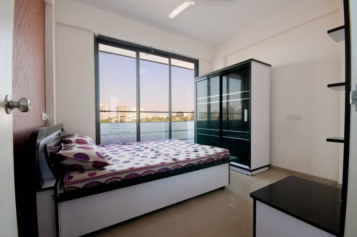  zainab avenue Bedroom