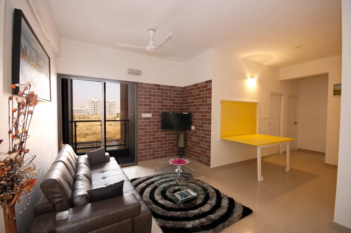  zainab avenue Living Area