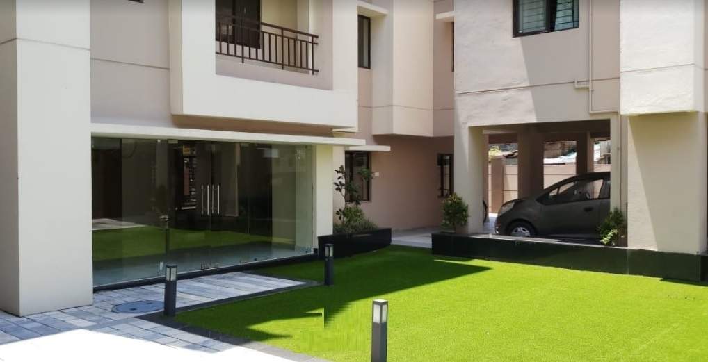  noble pearl Landscaped Gardens