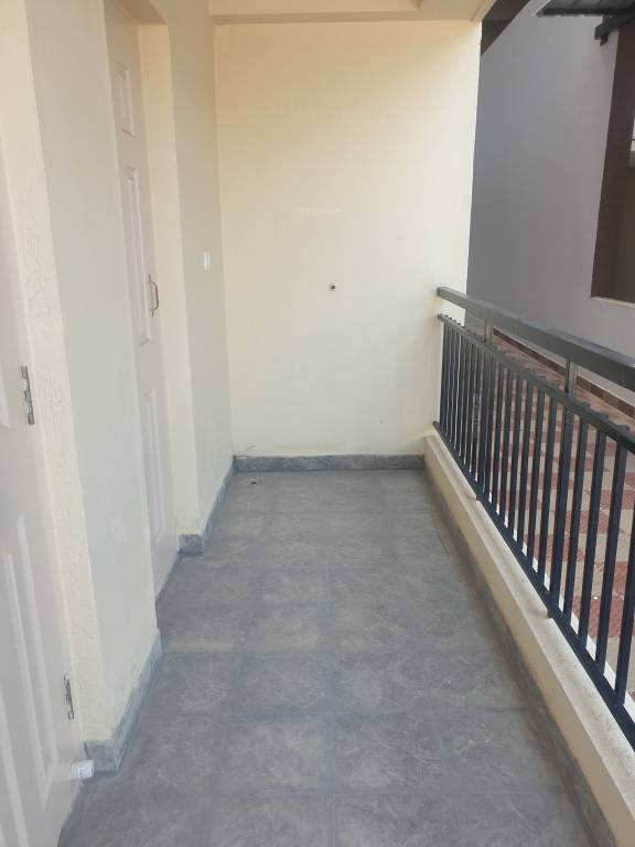  solitaire phase 1 Balcony