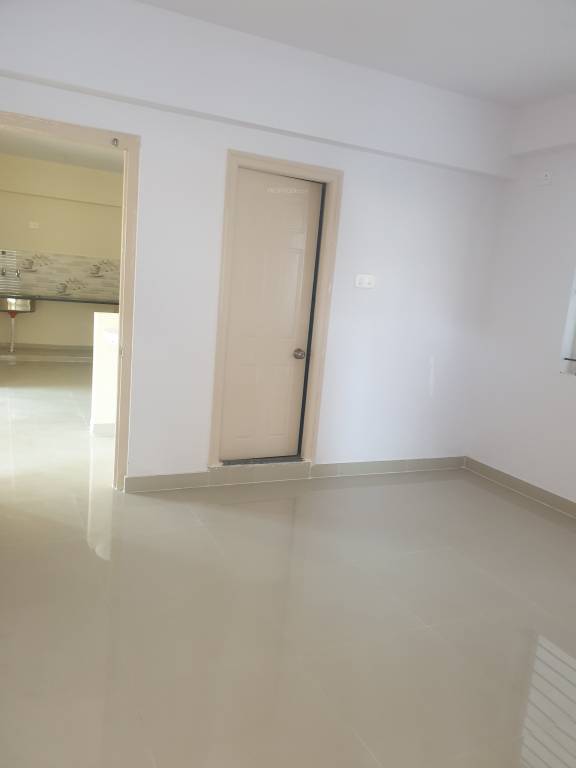  solitaire phase 1 Living Area