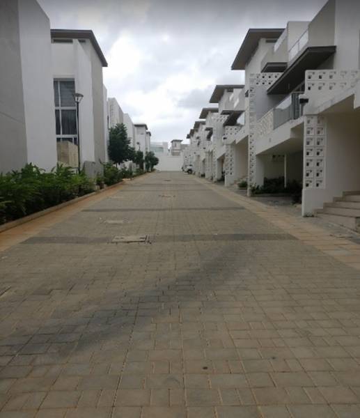  courtyard-p4 Internal Roads & Footpaths