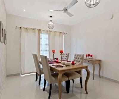  splendour Dining Area