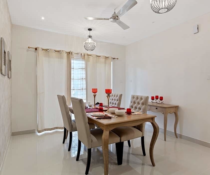  splendour Dining Area