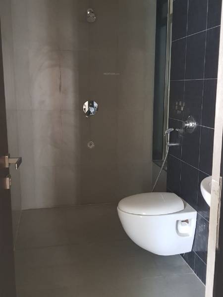  upper-thane-tiara-i Bathroom