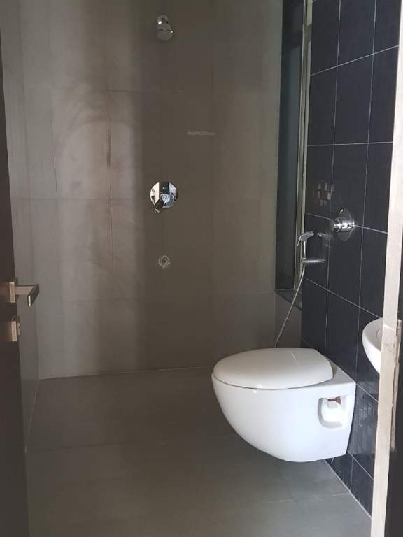  upper thane tiara i Bathroom