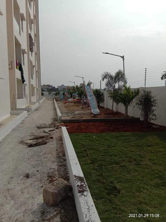  la grand Children's play area