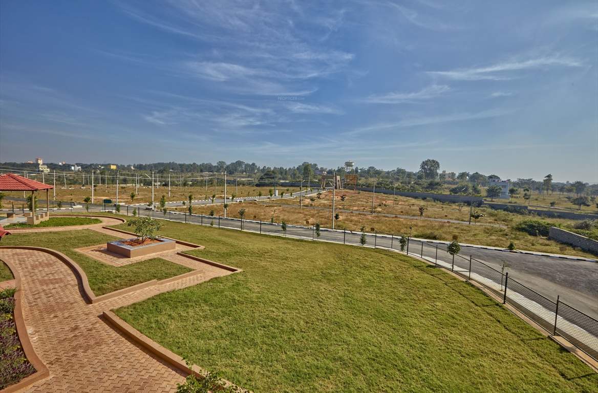  green meadows villas Landscaped Gardens