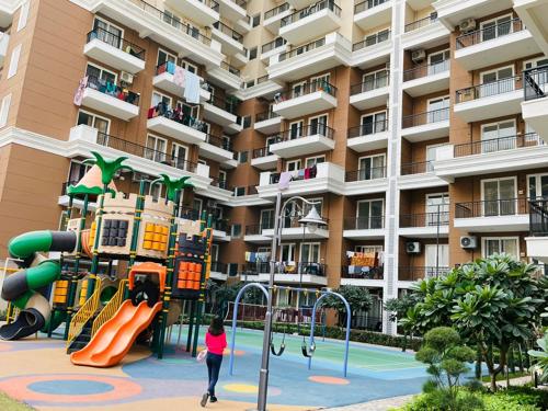 Children's play area florence-park Children's play area