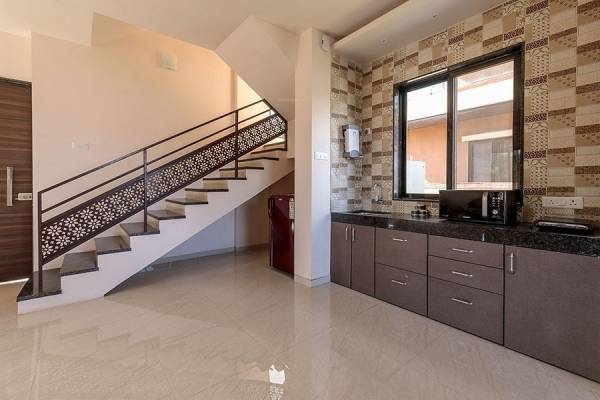  the-beverly-hills Kitchen