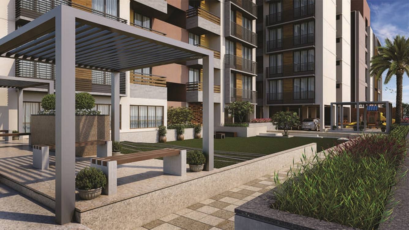  business hub and residency Paved Compound