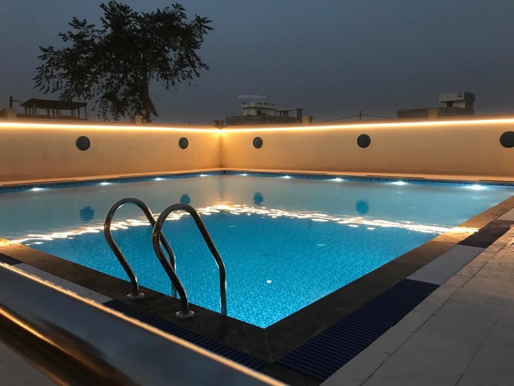  bcc greens Swimming Pool