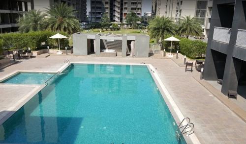  phase-cressida-i-at-apollo-db-city Swimming Pool