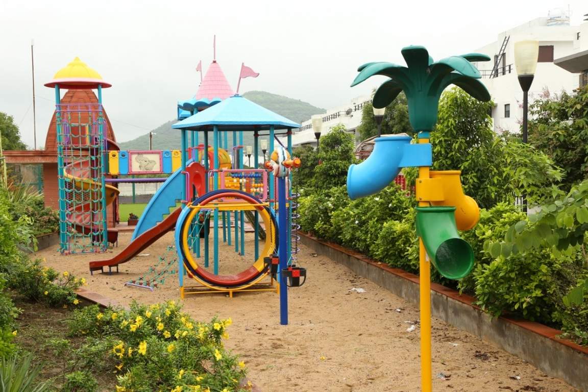  seasons of joy apartment Children's play area