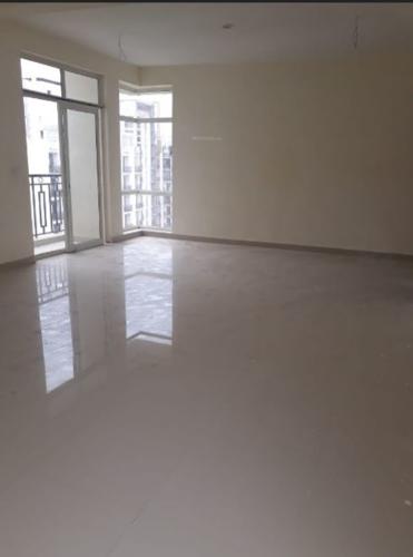  celebrity-garden-block-n Living Area