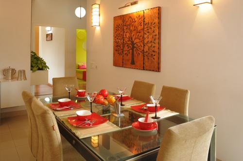  celebrity-garden-block-p Dining Area