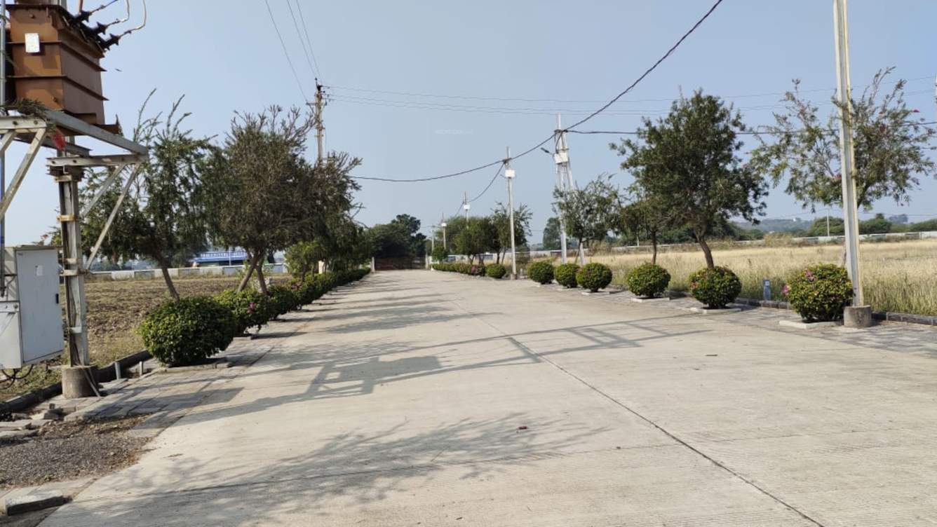  estate Internal Roads & Footpaths