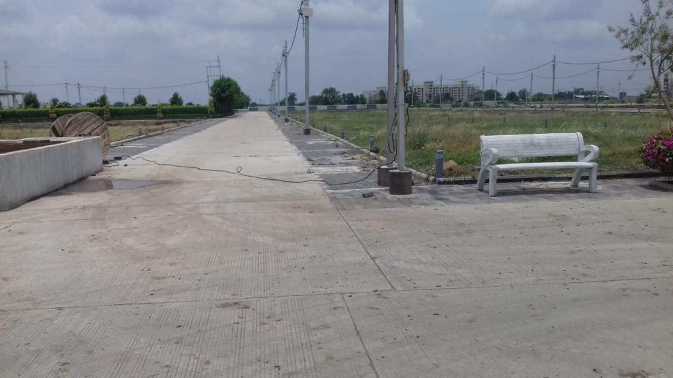  estate Internal Roads & Footpaths