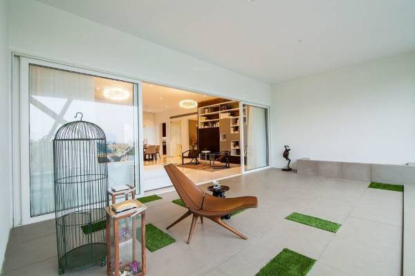  jade-residences-g Balcony