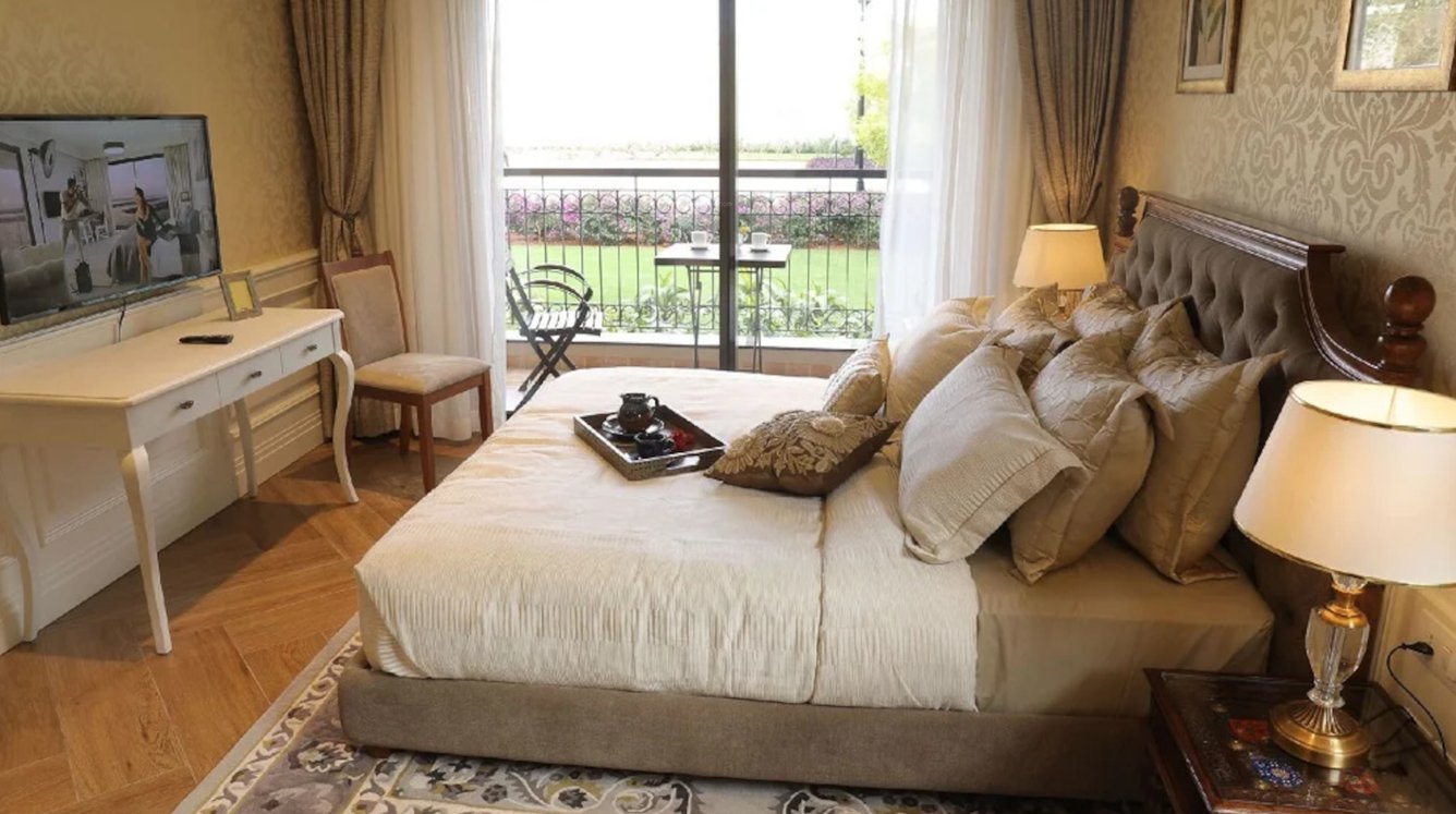  royal pavilion phase 8 wing 15 Bedroom