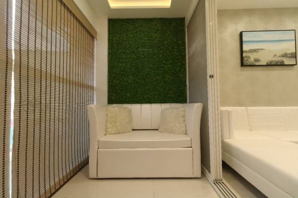  eminence Living Area