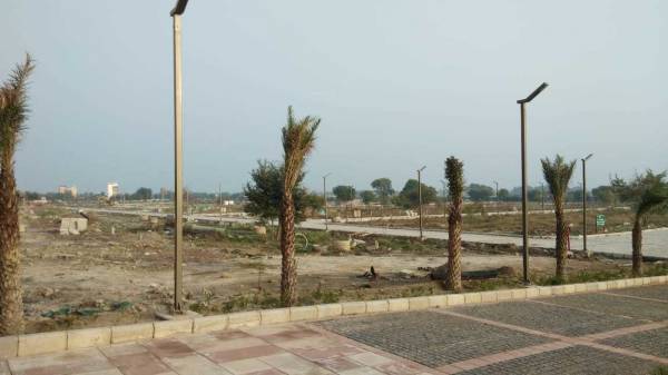 7th-park-view-gaur-yamuna-city Plot