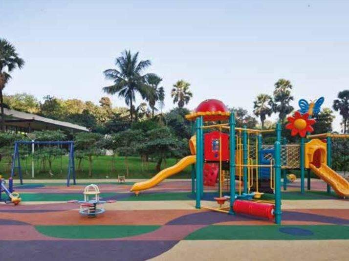  sky city tower e Children's play area