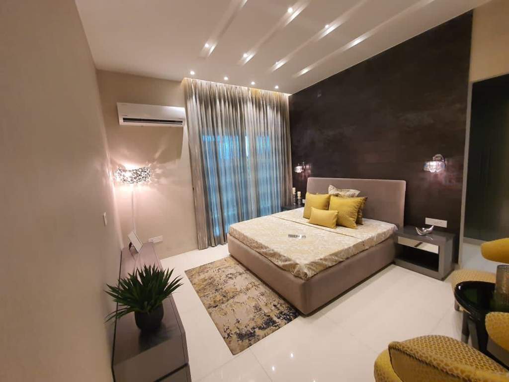  uptown skylla Bedroom