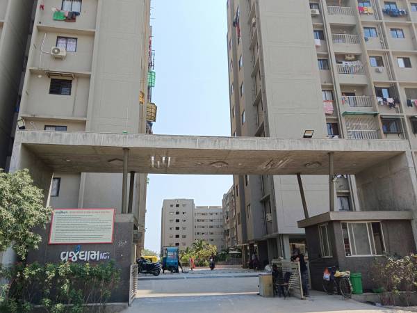  vrajdham Entrance Gate Security Cabin