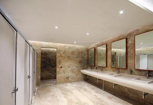  business-club Bathroom