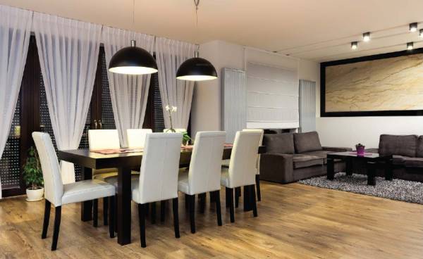  infinity Dining Area