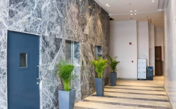  3-roads Lift Available