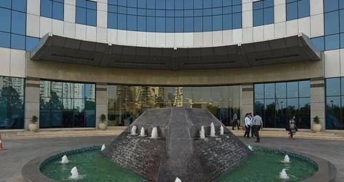  business-tower Fountains