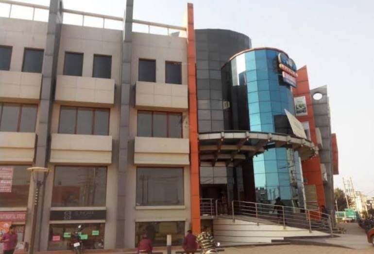  boom plaza Elevation