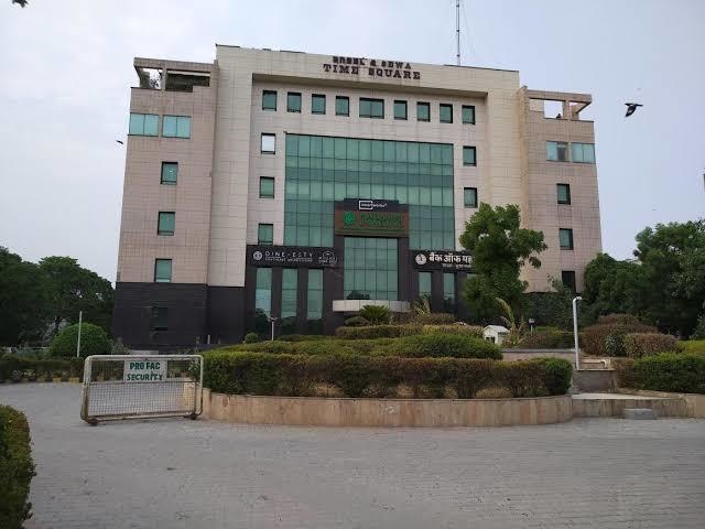  time square Elevation