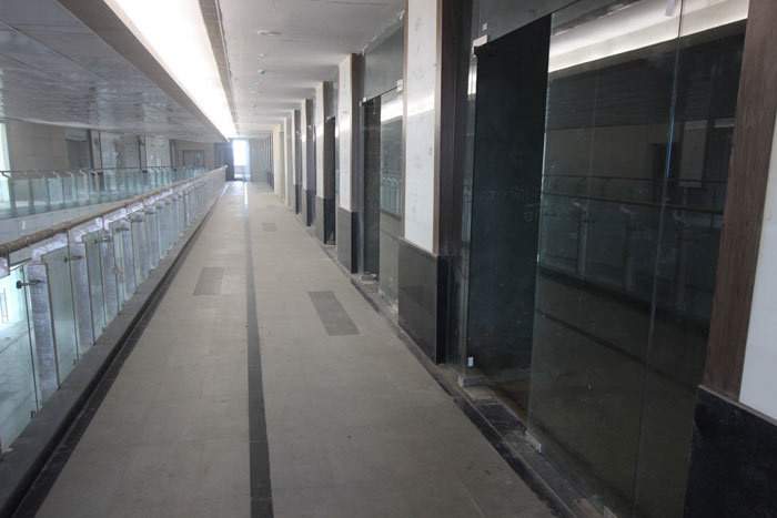  the palm springs plaza Others