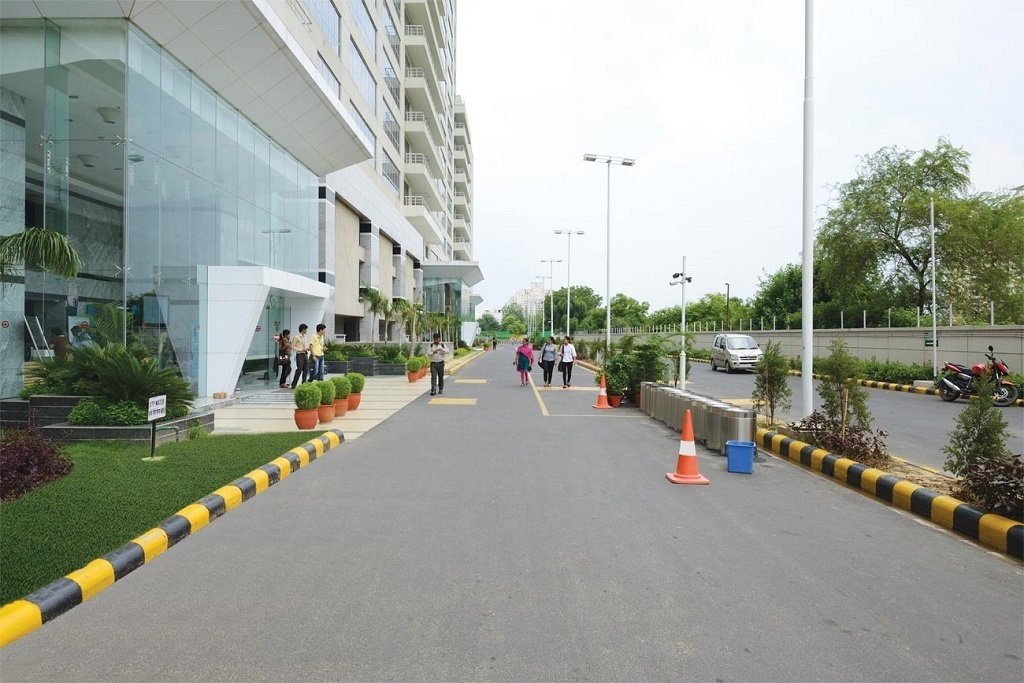 DLF World Tech Park