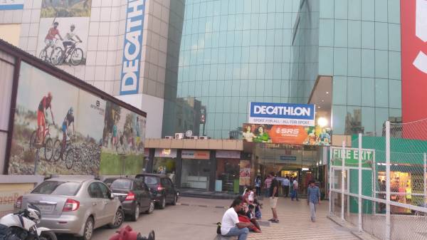  celebration-mall Car Parking