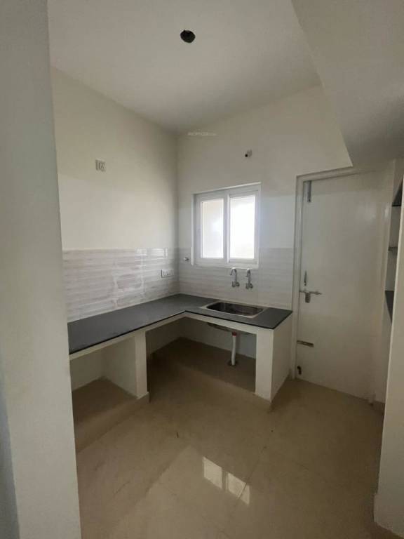  sai empire tower 2 Kitchen