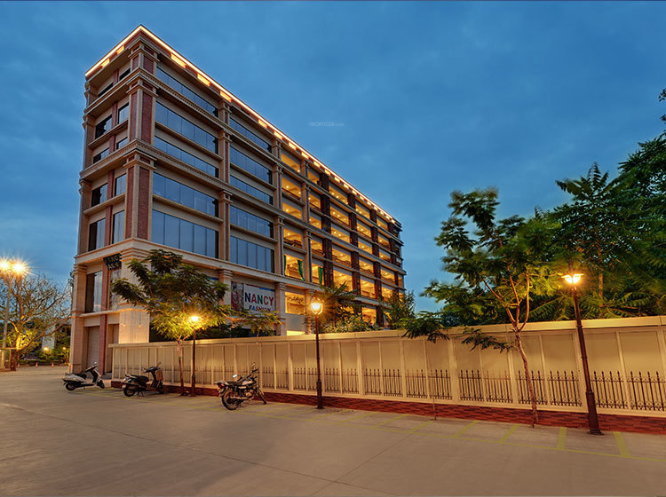 Iscon Commercial Complex