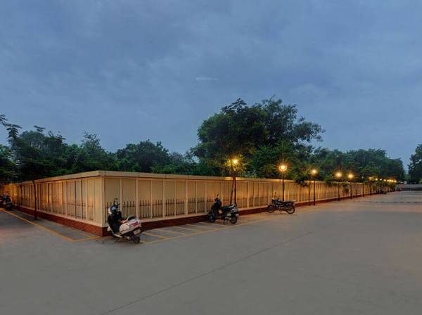 amenities of Iscon Commercial Complex