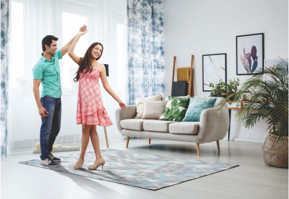  splendid-courtyard Living Area